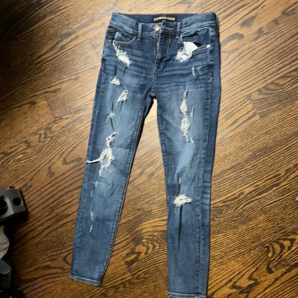 Distressed women’s jeans from express